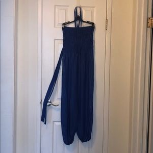 Very cute🥰one piece👖clad-length pants